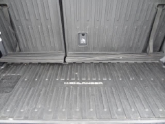 Used 2023  Toyota Highlander FWD &lpar;Natl&rpar; at CarloanExpress&period;Com near Hampton&comma; VA