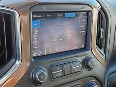 Used 2020  Chevrolet Silverado 2500HD 4WD Crew Cab 159" High Country at CarloanExpress&period;Com near Hampton&comma; VA