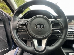 Used 2020  Kia Niro EX Premium FWD at CarloanExpress.Com near Hampton, VA