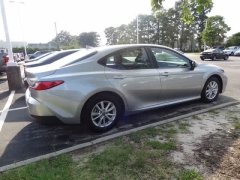 Used 2025  Toyota Camry &lpar;Natl&rpar; at CarloanExpress&period;Com near Hampton&comma; VA