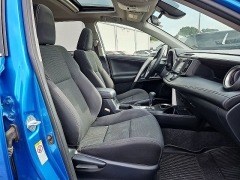 Used 2018  Toyota RAV4 FWD &lpar;Natl&rpar; at CarloanExpress&period;Com near Hampton&comma; VA