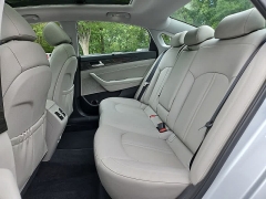 Used 2019  Hyundai Sonata Hybrid 4d Sedan Limited at CarloanExpress&period;Com near Hampton&comma; VA