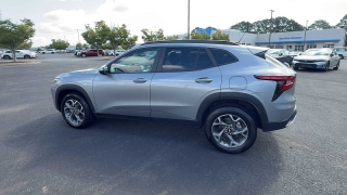 Used 2025  Chevrolet Trax FWD 4dr LT at CarloanExpress&period;Com near Hampton&comma; VA
