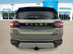 New 2026  Honda Pilot TrailSport AWD at CarloanExpress&period;Com near Hampton&comma; VA