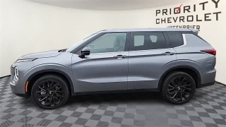 Used 2023  Mitsubishi OUTLANDER SE BLACK EDITION at CarloanExpress.Com near Hampton, VA