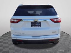Used 2019  Chevrolet Traverse AWD 4dr High Country w&sol;2LZ at CarloanExpress&period;Com near Hampton&comma; VA