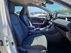 Used 2022  Toyota RAV4 XLE FWD at CarloanExpress&period;Com near Hampton&comma; VA