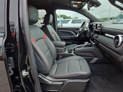 Used 2026  Chevrolet Colorado 4WD Crew Cab Z71 at CarloanExpress.Com near Hampton, VA