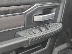 Used 2024  Ram 2500 Big Horn 4x4 Crew Cab 6'4" Box at CarloanExpress.Com near Hampton, VA