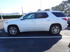 Used 2019  Chevrolet Traverse AWD 4dr High Country w&sol;2LZ at CarloanExpress&period;Com near Hampton&comma; VA