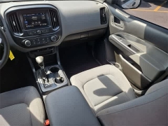 Used 2022  Chevrolet Colorado 2WD Crew Cab 128" Work Truck at CarloanExpress.Com near Hampton, VA