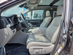 Used 2019  Toyota Highlander Limited V6 AWD &lpar;Natl&rpar; at CarloanExpress&period;Com near Hampton&comma; VA