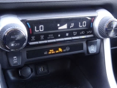 Used 2024  Toyota RAV4 XLE FWD at CarloanExpress&period;Com near Hampton&comma; VA