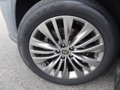 Used 2020  Toyota Highlander AWD (Natl) at CarloanExpress.Com near Hampton, VA