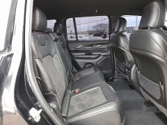 Used 2024  Jeep Grand Cherokee Altitude 4x4 at CarloanExpress&period;Com near Hampton&comma; VA