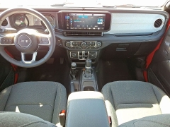 Used 2025  Jeep Wrangler 4xe Sahara 4x4 at CarloanExpress&period;Com near Hampton&comma; VA