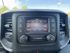 Used 2022  Ram 1500 Big Horn 4x4 Crew Cab 5'7" Box at CarloanExpress&period;Com near Hampton&comma; VA