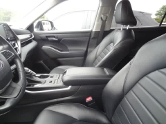 Used 2022  Toyota Highlander XLE AWD at CarloanExpress&period;Com near Hampton&comma; VA