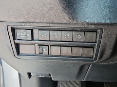 Used 2023  Toyota Tundra 4WD SR CrewMax 5&period;5ft Bed at CarloanExpress&period;Com near Hampton&comma; VA
