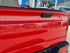 Used 2021  Chevrolet Silverado 1500 4WD Crew Cab 147" RST at CarloanExpress.Com near Hampton, VA