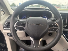 Used 2023  Chrysler Pacifica Hybrid Touring L FWD at CarloanExpress&period;Com near Hampton&comma; VA
