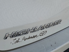 Used 2017  Toyota Highlander 4d SUV FWD LE at CarloanExpress&period;Com near Hampton&comma; VA