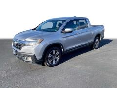 Used 2017  Honda Ridgeline Crew Cab FWD RTL at CarloanExpress.Com near Hampton, VA