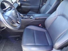 Used 2025  Toyota Crown Signia AWD &lpar;Natl&rpar; at CarloanExpress&period;Com near Hampton&comma; VA