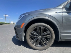 Used 2022  Volkswagen Tiguan 2.0T SE R-Line Black FWD at CarloanExpress.Com near Hampton, VA