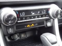 Used 2025  Toyota RAV4 XLE FWD at CarloanExpress&period;Com near Hampton&comma; VA