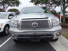 Used 2010  Toyota Tundra 4WD Double Cab 5&period;7L at CarloanExpress&period;Com near Hampton&comma; VA