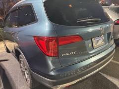 Used 2017  Honda Pilot 4d SUV AWD Elite at CarloanExpress.Com near Hampton, VA