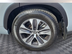 Used 2022  Toyota Highlander Hybrid Bronze Edition AWD at CarloanExpress&period;Com near Hampton&comma; VA