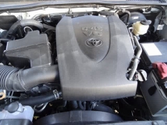 Used 2017  Toyota Tacoma Double Cab 5' Bed V6 4x4 (Natl) at CarloanExpress.Com near Hampton, VA