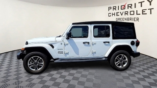 Used 2018  Jeep Wrangler Unlimited 4d SUV 4WD Sahara at CarloanExpress&period;Com near Hampton&comma; VA
