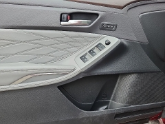 Used 2020  Toyota Avalon 4d Sedan Limited at CarloanExpress&period;Com near Hampton&comma; VA