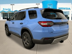 New 2025  Honda Pilot TrailSport AWD at CarloanExpress&period;Com near Hampton&comma; VA