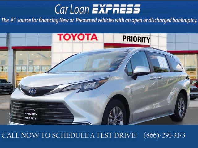 Used 2024  Toyota Sienna XLE FWD &lpar;Natl&rpar; at CarloanExpress&period;Com near Hampton&comma; VA