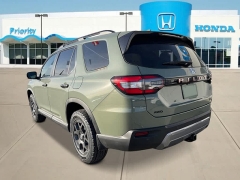 New 2026  Honda Pilot TrailSport AWD at CarloanExpress&period;Com near Hampton&comma; VA
