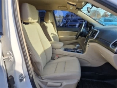 Used 2019  Jeep Grand Cherokee Laredo E 4x4 at CarloanExpress&period;Com near Hampton&comma; VA