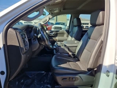 Used 2021  Chevrolet Silverado 1500 2WD Crew Cab 147" LT at CarloanExpress.Com near Hampton, VA