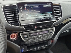 New 2026  Honda Ridgeline Black Edition Two-Tone AWD at CarloanExpress&period;Com near Hampton&comma; VA