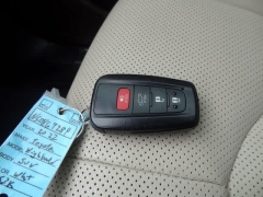 Used 2022  Toyota Highlander Hybrid Platinum AWD at CarloanExpress&period;Com near Hampton&comma; VA