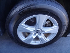 Used 2023  Toyota Highlander FWD &lpar;Natl&rpar; at CarloanExpress&period;Com near Hampton&comma; VA