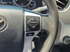Used 2017  Toyota Tundra 4WD CrewMax 5&period;5' Bed 5&period;7L &lpar;Natl&rpar; at CarloanExpress&period;Com near Hampton&comma; VA