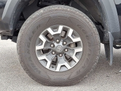 Used 2021  Toyota Tacoma 4WD Double Cab 5' Bed V6 &lpar;Natl&rpar; at CarloanExpress&period;Com near Hampton&comma; VA