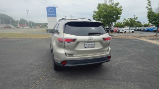 Used 2016  Toyota Highlander 4d SUV FWD XLE at CarloanExpress&period;Com near Hampton&comma; VA