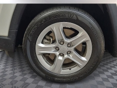 Used 2023  Jeep Compass Latitude 4x4 at CarloanExpress&period;Com near Hampton&comma; VA