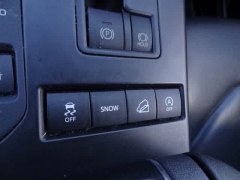 Used 2021  Toyota Highlander XLE AWD at CarloanExpress&period;Com near Hampton&comma; VA
