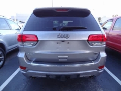 Used 2020  Jeep Grand Cherokee Overland 4x4 at CarloanExpress.Com near Hampton, VA